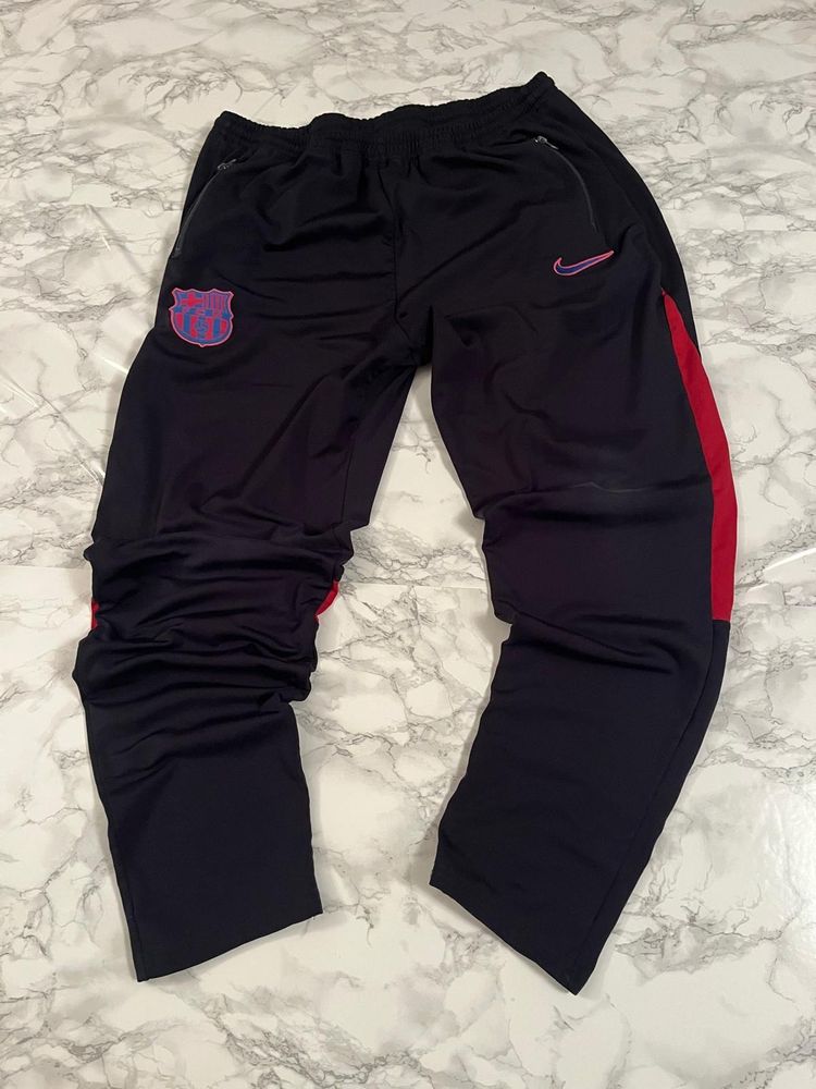 Nike Black Sports Pants With Red Accents product image